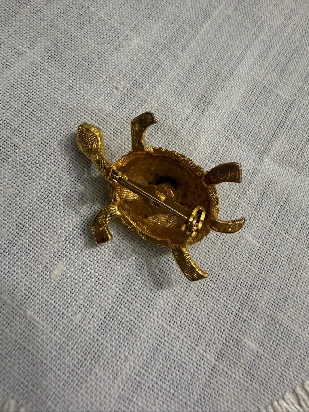 Vintage Gold Turtle Brooch - Women's Jewelry Accent